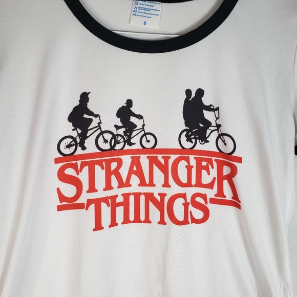 Stranger things tshirt - Picture 3 of 5